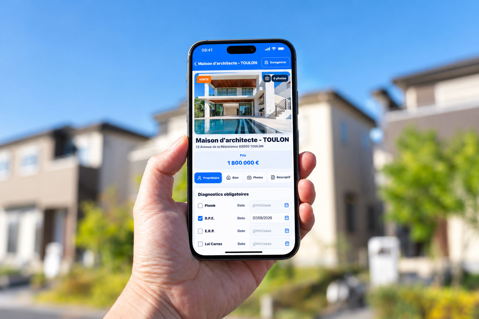 WinImmobilier sur smartphone lors d'un déplacement immobilier